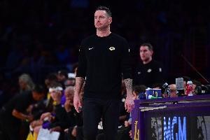 开云下载-雷迪克：公牛末节的远投表现不可思议 在没人的球馆这么准也厉害