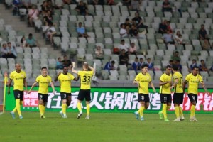 开云下载-保级战西海岸梅州握手言和 外援状态火热包办6球