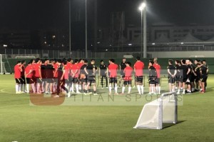 开云APP-国足恢复一日两练：张琳芃尹鸿博单练 池忠国缺席