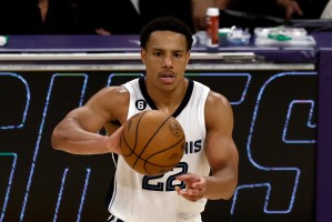 追梦：不是所有的球队都努力夺冠 灰熊交易贝恩就是例子