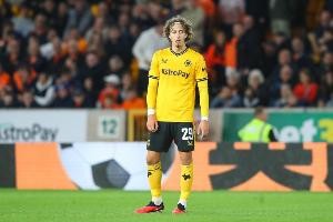 开云平台-德天空：多特蒙德与狼队深入谈判法比奥-席尔瓦，球员预计签约5年