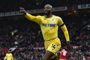 记者：28岁法国前锋马特塔希望加盟AC米兰，正在向水晶宫施压